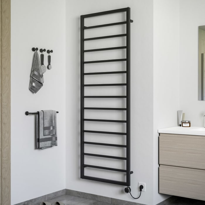 Sturotec Bath 3 E Badheizkörper 60 x 148 cm, rein elektrisch, mit integr. Raumthermostat