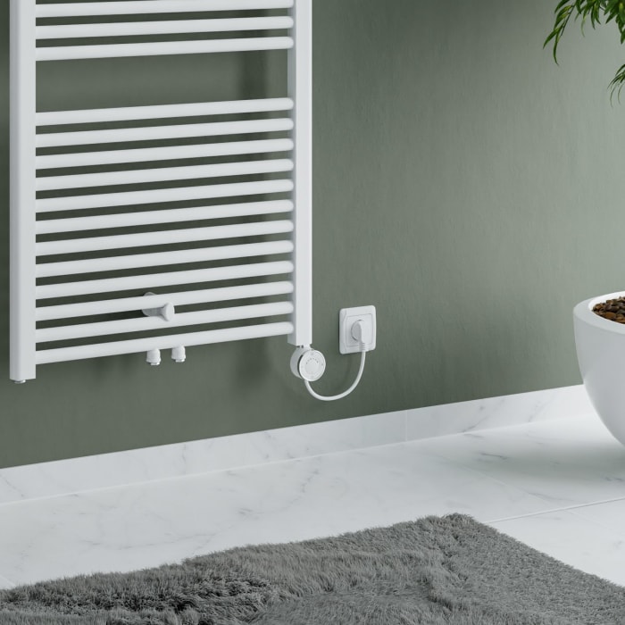 Sturotec Bath X E Badheizkörper 70 x 175 cm, rein elektrisch, mit integr. Raumthermostat