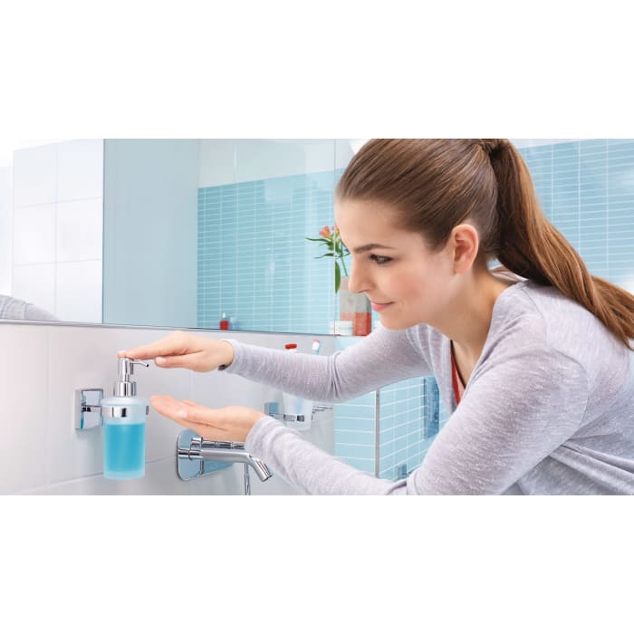 tesa KLAAM Seifenspender mit Wandhalterung