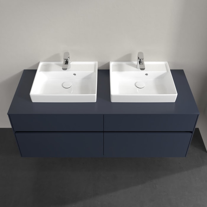 Villeroy & Boch Collaro Waschtischunterschrank 140 x 54,8 cm , mit LED-Beleuchtung, mit 4 Auszügen