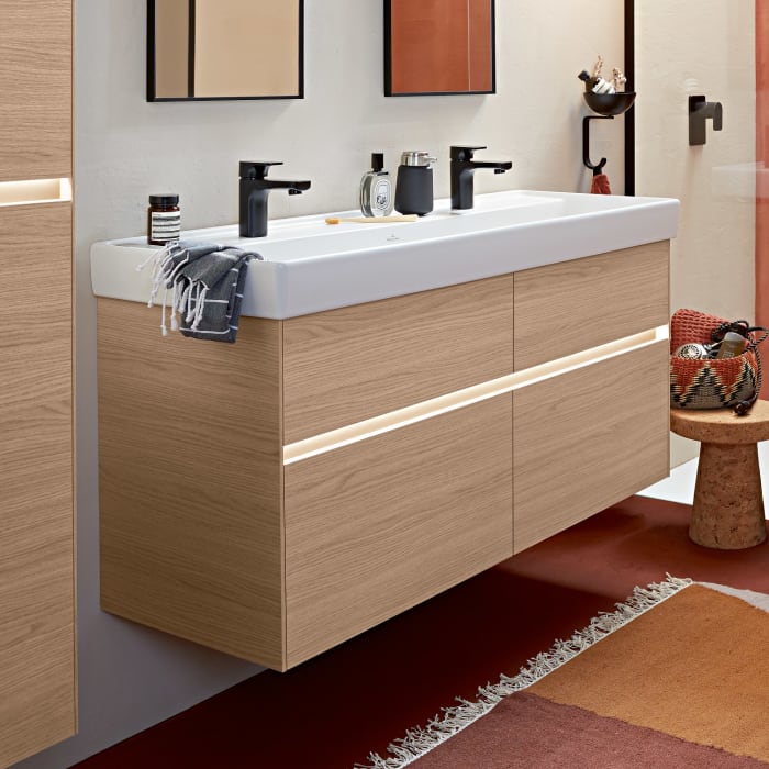 Villeroy & Boch Collaro Waschtischunterschrank 115,4 x 54,6 cm mit 4 Auszügen und LED Licht