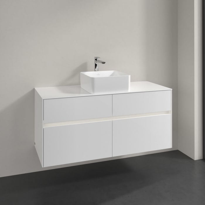 Villeroy & Boch Collaro Waschtischunterschrank 120 x 54,8 cm mit 4 Auszügen und LED Licht, für WT mittig