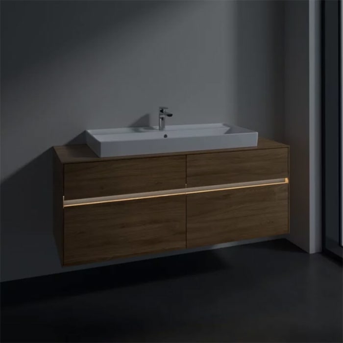 Villeroy & Boch Collaro Waschtischunterschrank 140 x 54,8 cm mit 4 Auszügen und LED Licht, für WT mittig