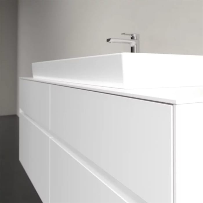 Villeroy & Boch Collaro Waschtischunterschrank 140 x 54,8 cm mit 4 Auszügen und LED Licht, für WT mittig