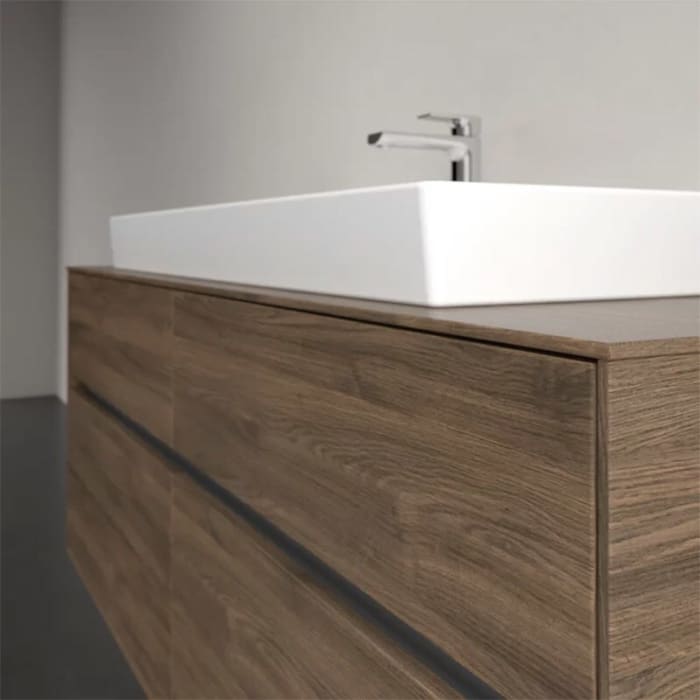 Villeroy & Boch Collaro Waschtischunterschrank 140 x 54,8 cm mit 4 Auszügen und LED Licht, für WT mittig