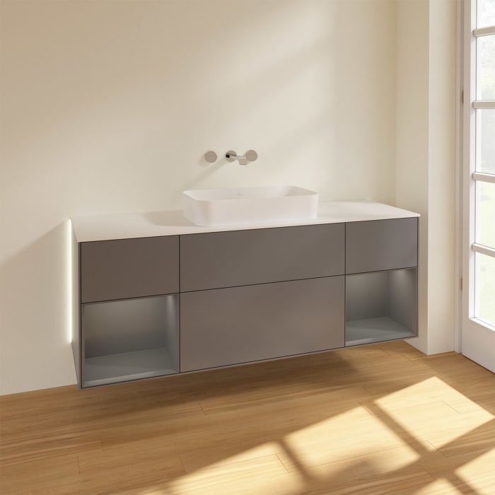 Villeroy & Boch Finion Waschtischunterschrank 160 cm mit Regalelement links und rechts und Abdeckplatte, mit Wandbeleuchtung