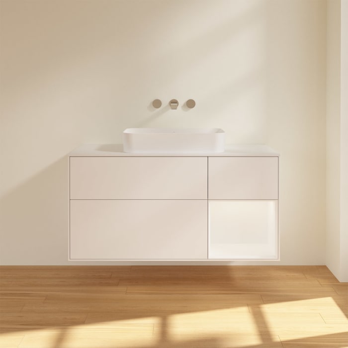 Villeroy & Boch Finion Waschtischunterschrank 120 cm mit Regalelement rechts und Abdeckplatte, mit Wandbeleuchtung