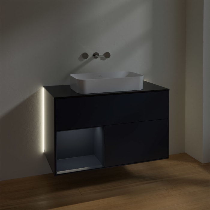 Villeroy & Boch Finion Waschtischunterschrank 100 cm mit Regalelement links und Abdeckplatte, mit Wandbeleuchtung
