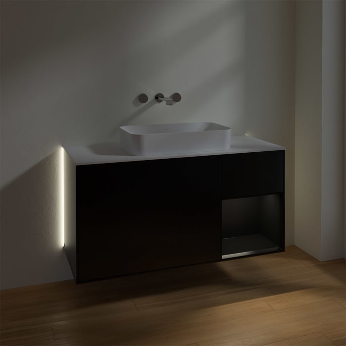 Villeroy & Boch Finion Waschtischunterschrank 120 cm mit Regalelement rechts und Abdeckplatte, mit Wandbeleuchtung