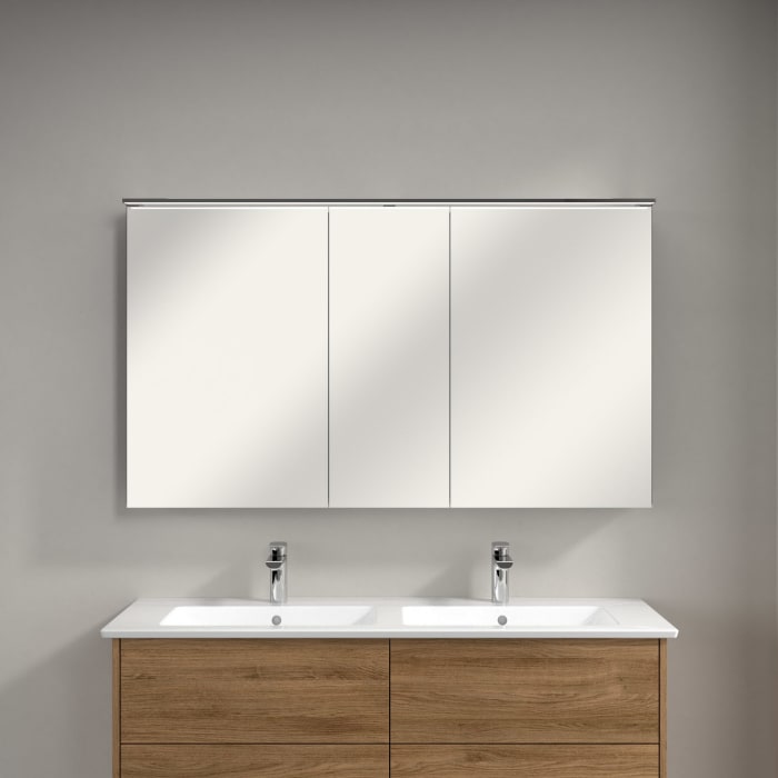 Villeroy & Boch Finero Waschtischunterschrank 130 cm mit Doppelwaschtisch und Spiegelschrank, 4 Auszüge