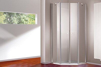 Fünfeck Schwingtüren mit festen Segmenten