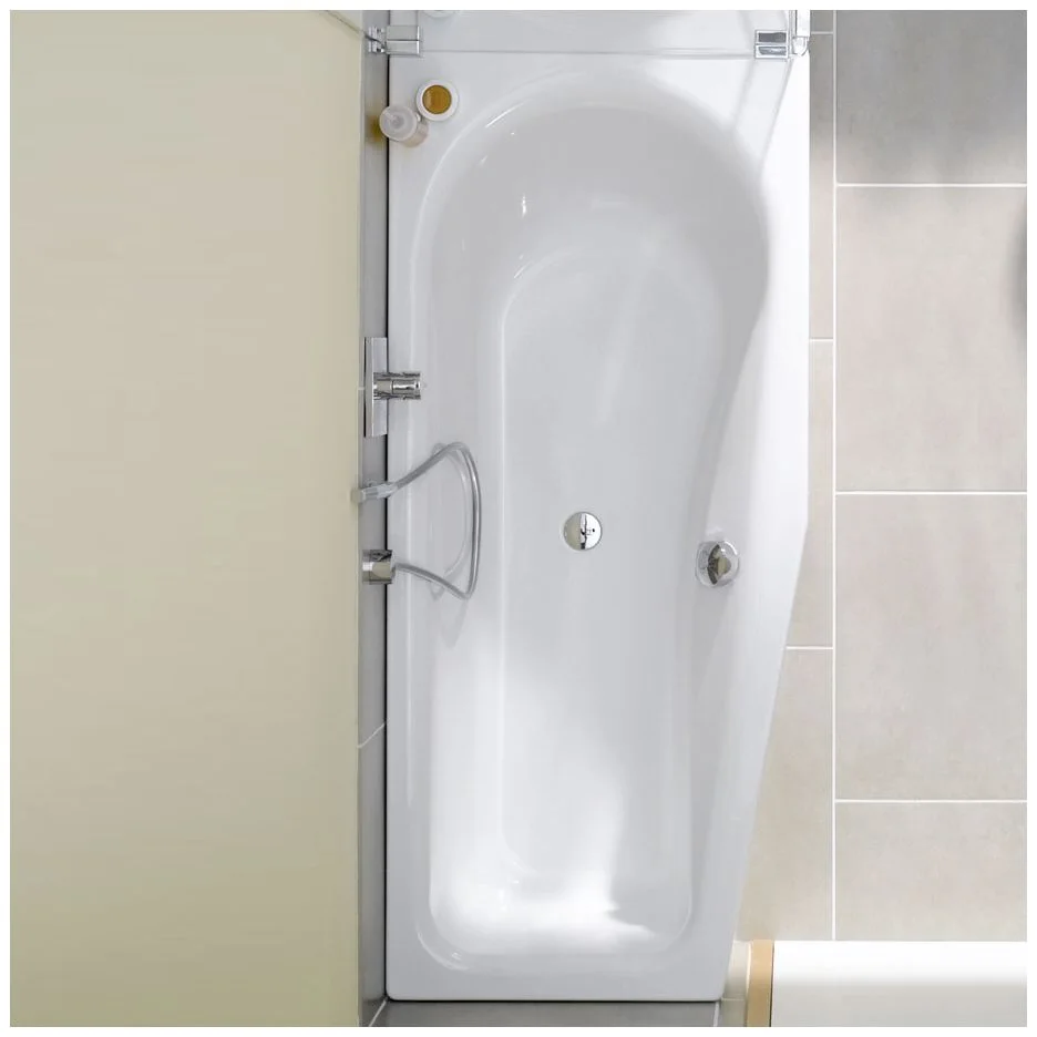 Biała wanna w łazience, widok z góry, Bette