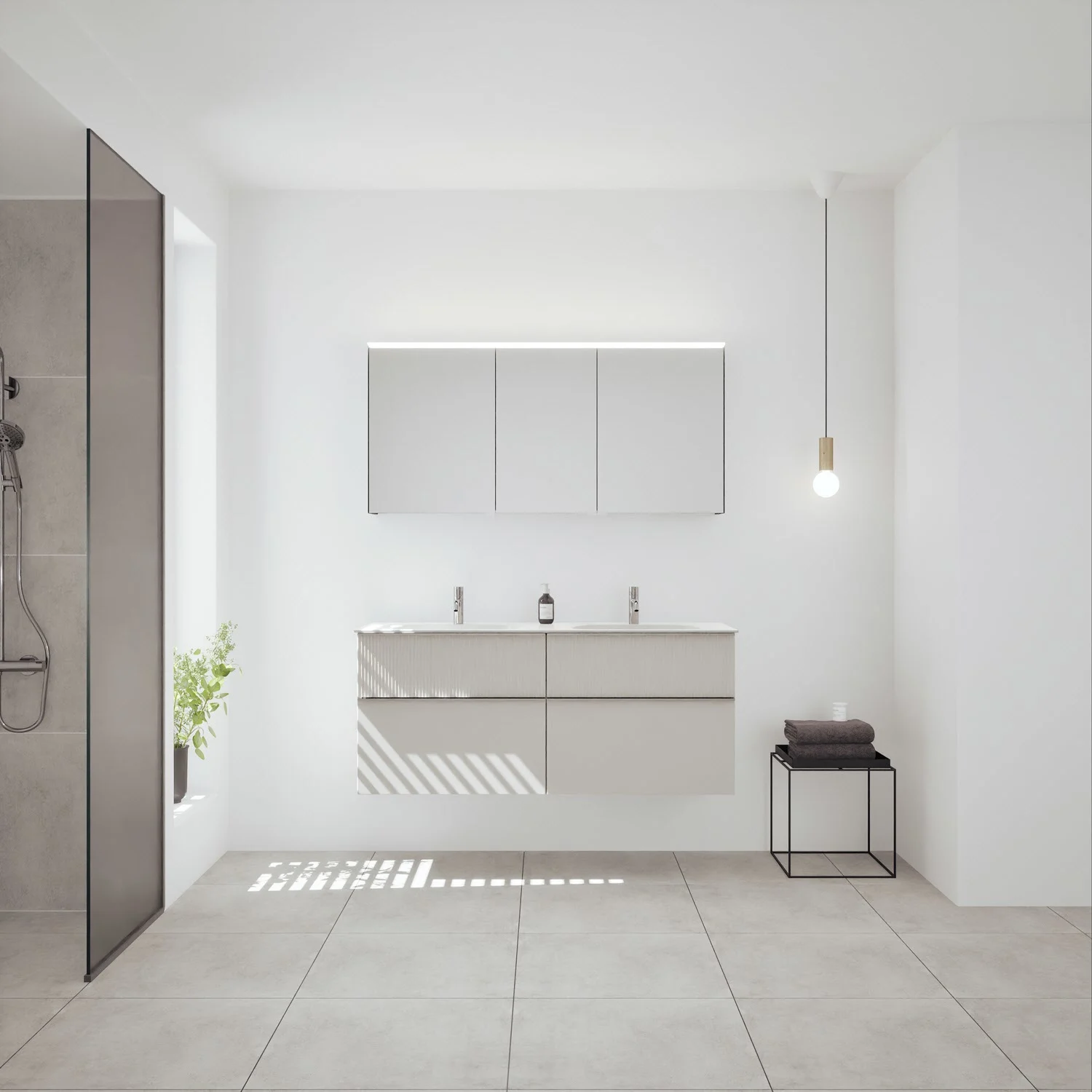 burgbad Fiumo 2.0 Szafka łazienkowa z lustrem 140,6 cm z lampką LED do montażu nad szafką, 3 drzwi lustrzane Zdjęcie 5