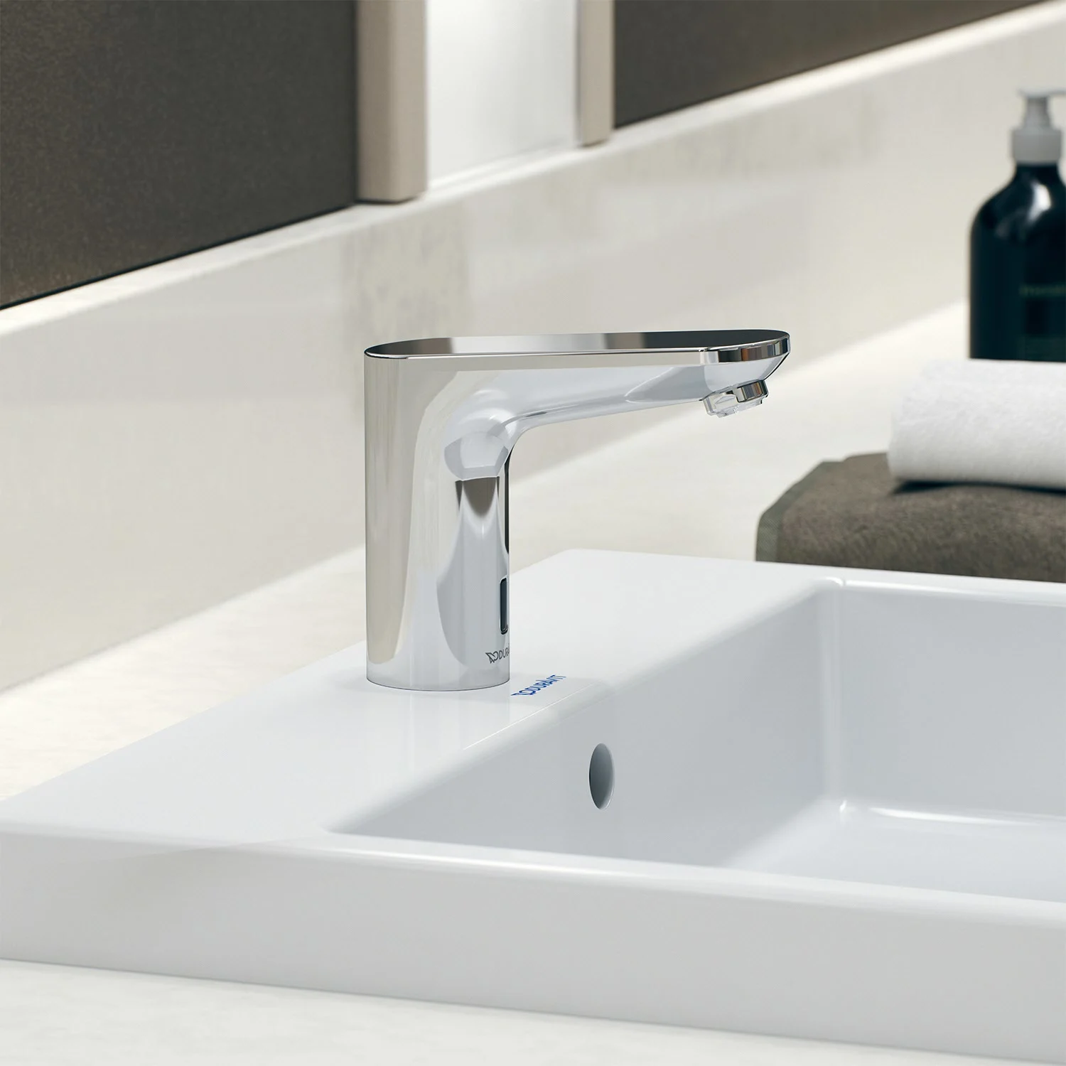 Chromowana bateria umywalkowa z czujnikiem z bliska, Duravit