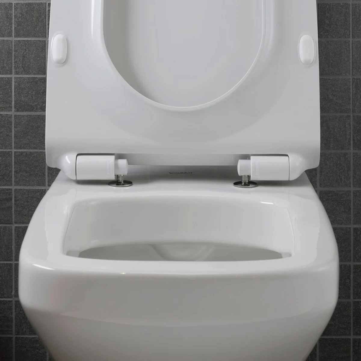 Toaleta z zamontowanym zestawem amortyzatorów, Duravit