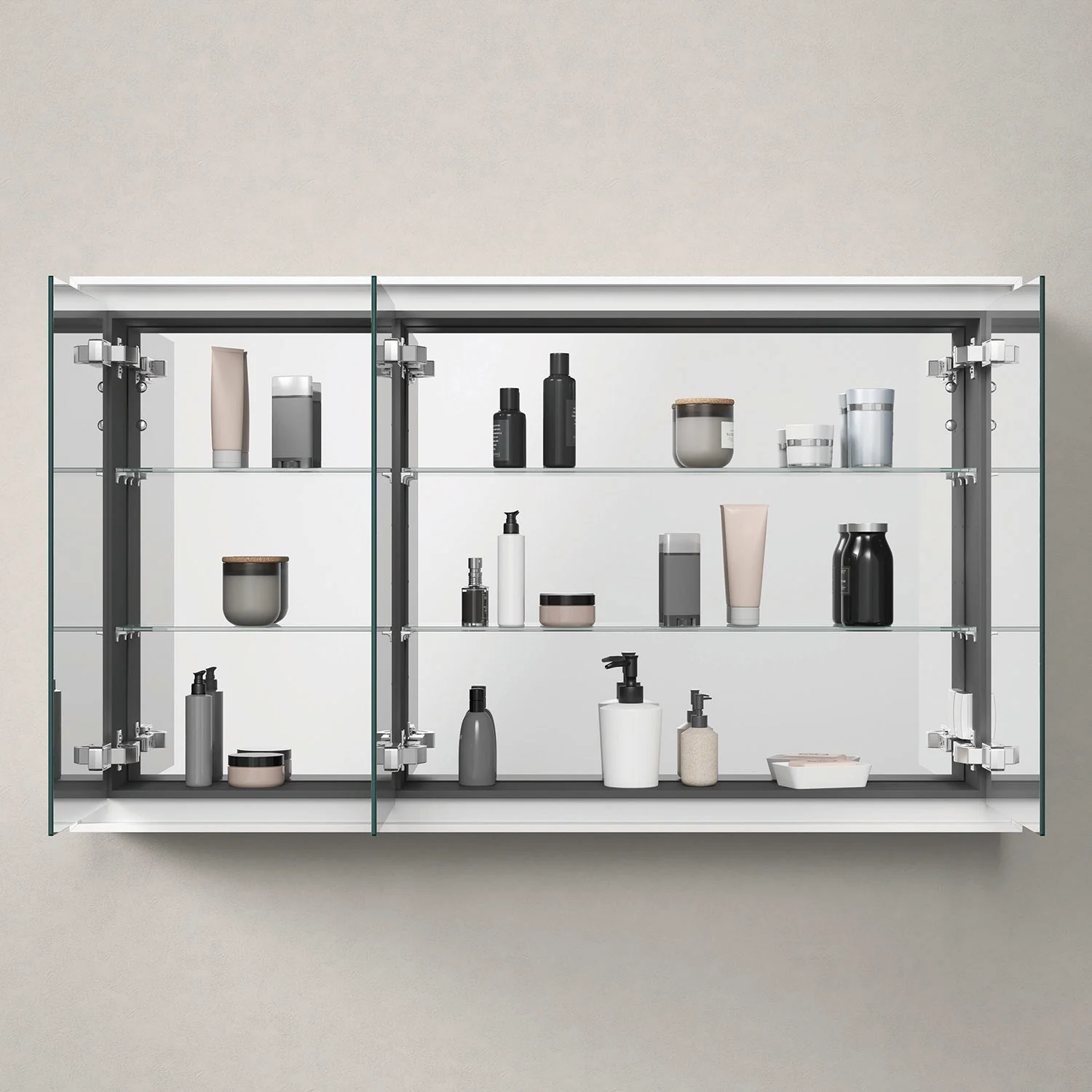 Otwarta szafka z lustrem z kosmetykami w łazience, Duravit
