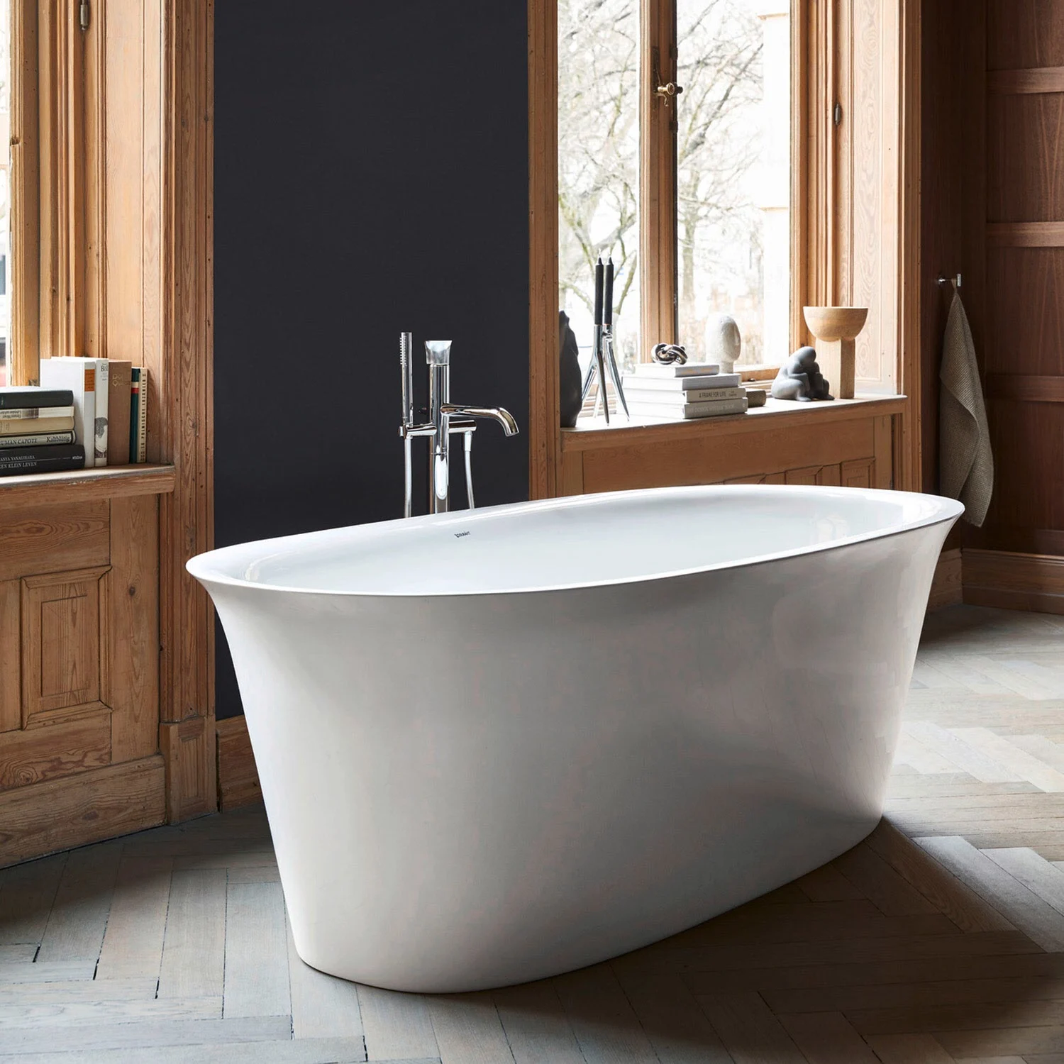 Wolnostojąca wanna w nowoczesnej łazience, Duravit