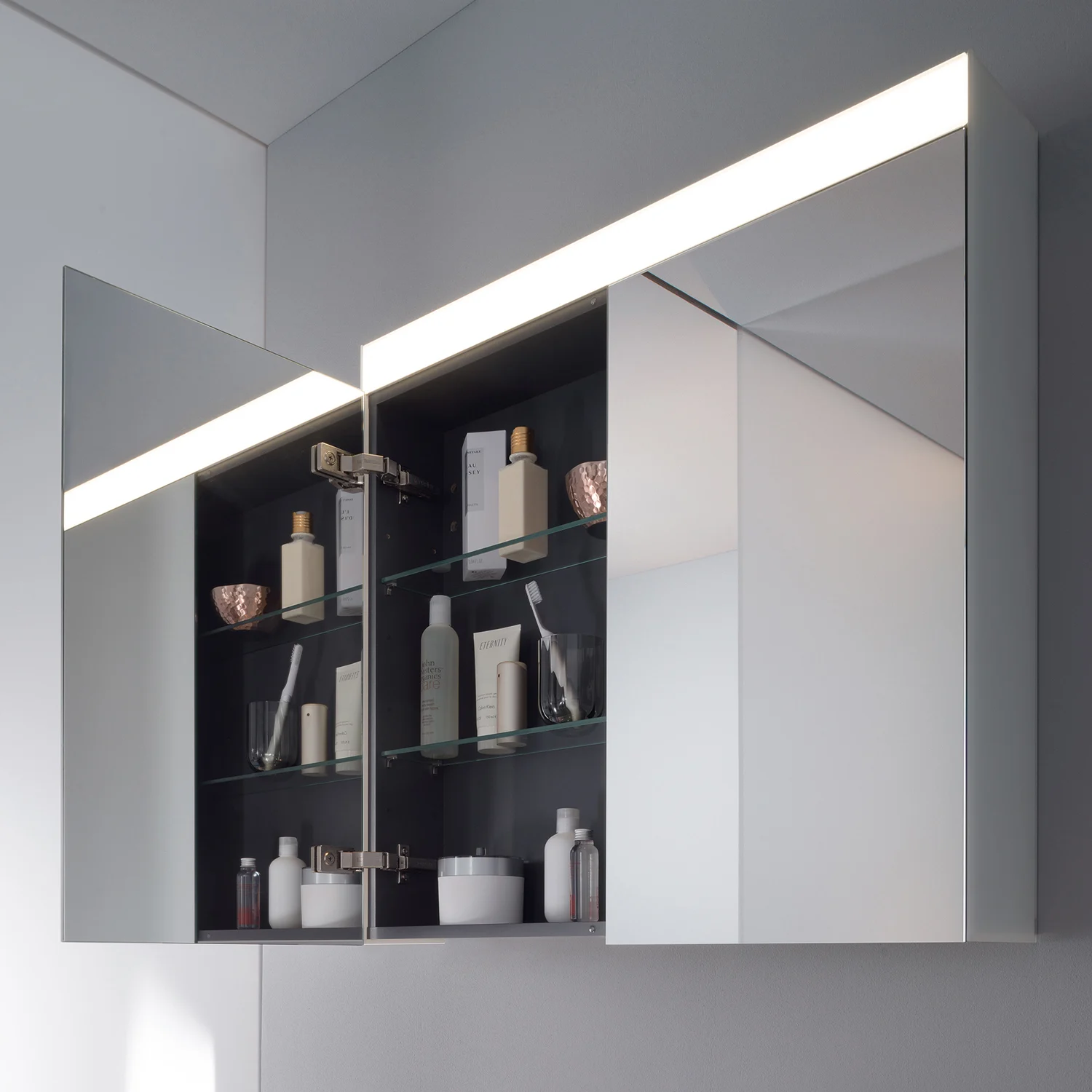 Duravit XBase MöbelSet 130 cm, mit Spiegelschrank, mit Doppelwaschtisch Bild 4