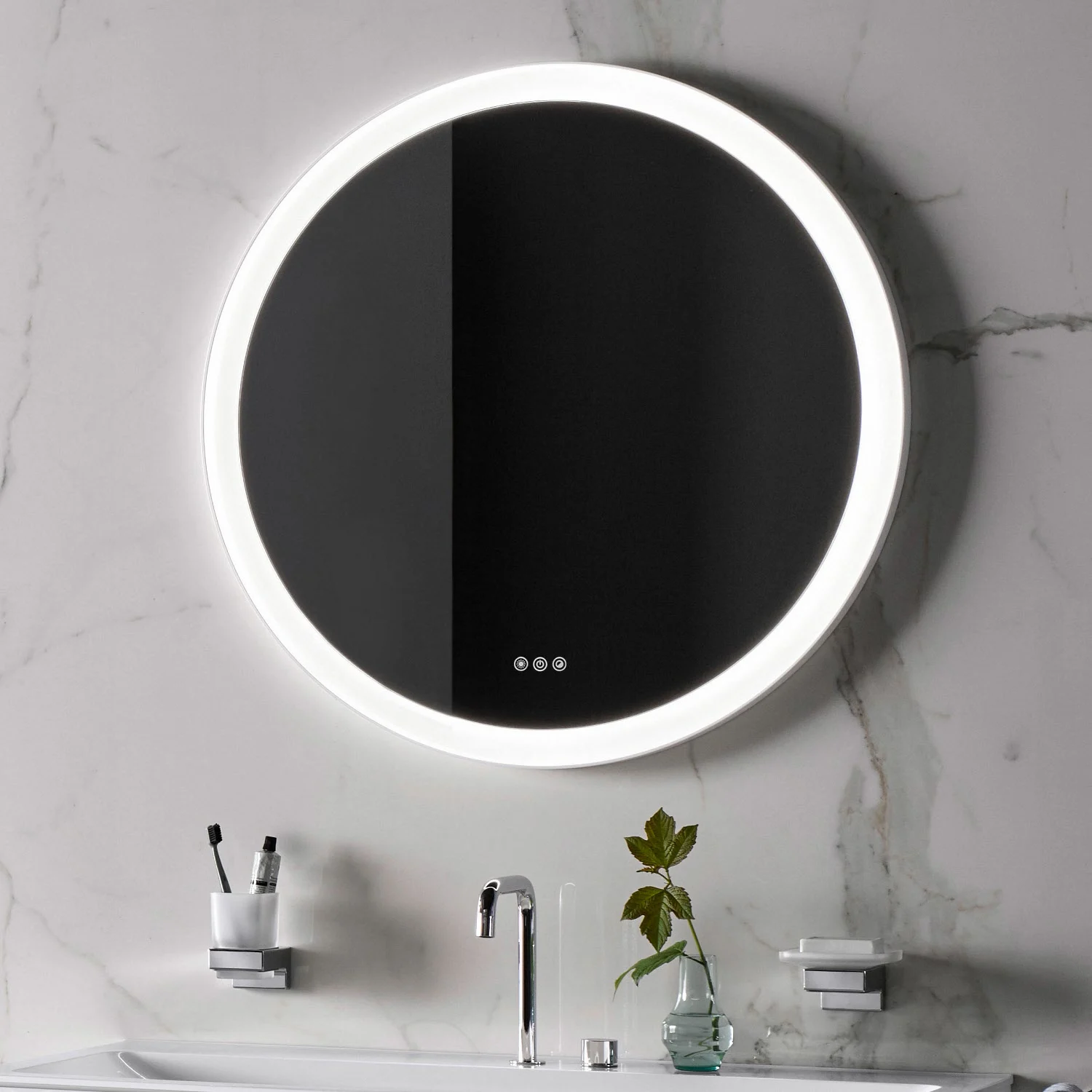 Okrągłe lustro z oświetleniem LED w łazience, Emco