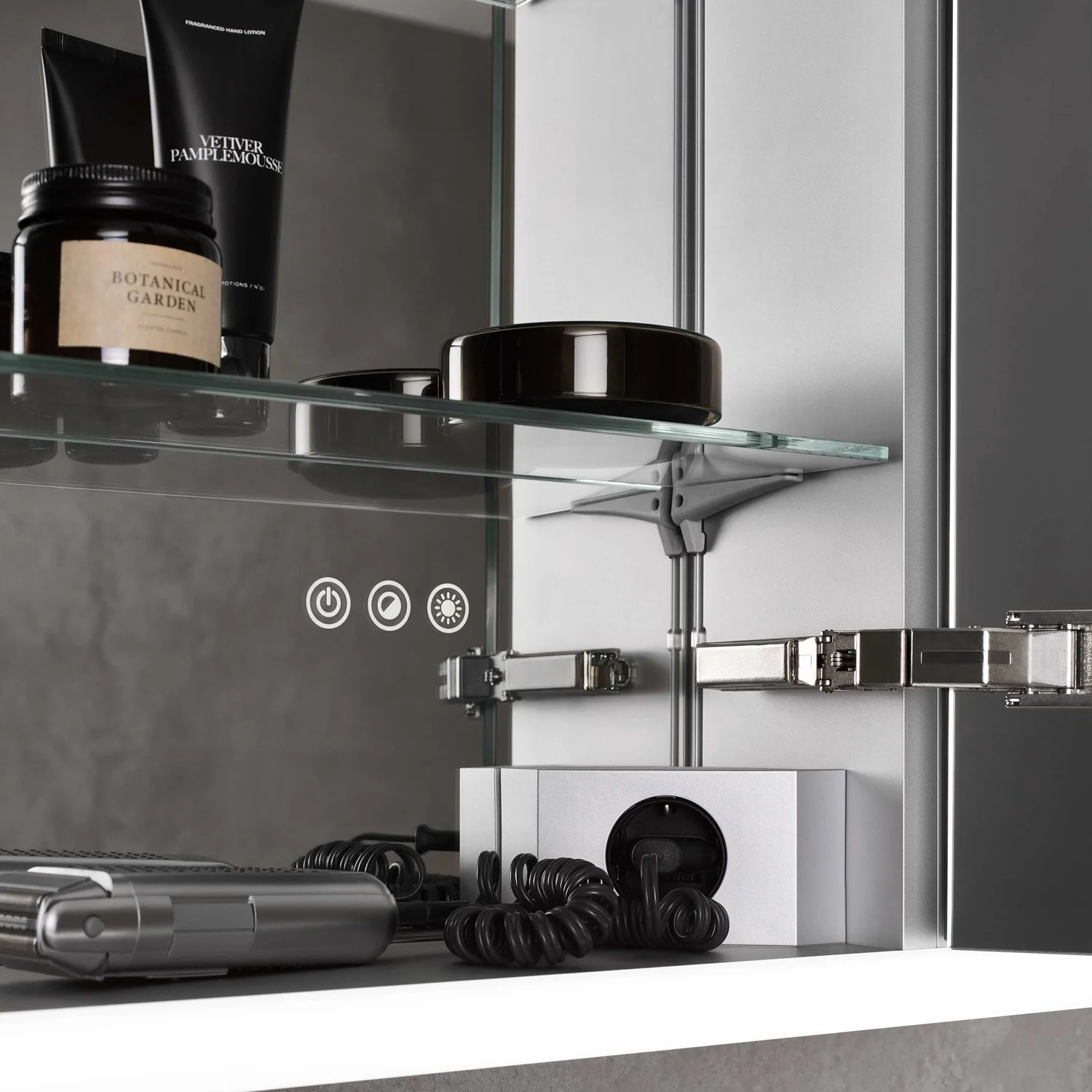 Emco prime Facelift LED-Lichtspiegelschrank 180 cm, 4 Türen, Unterputzmodell Bild 5