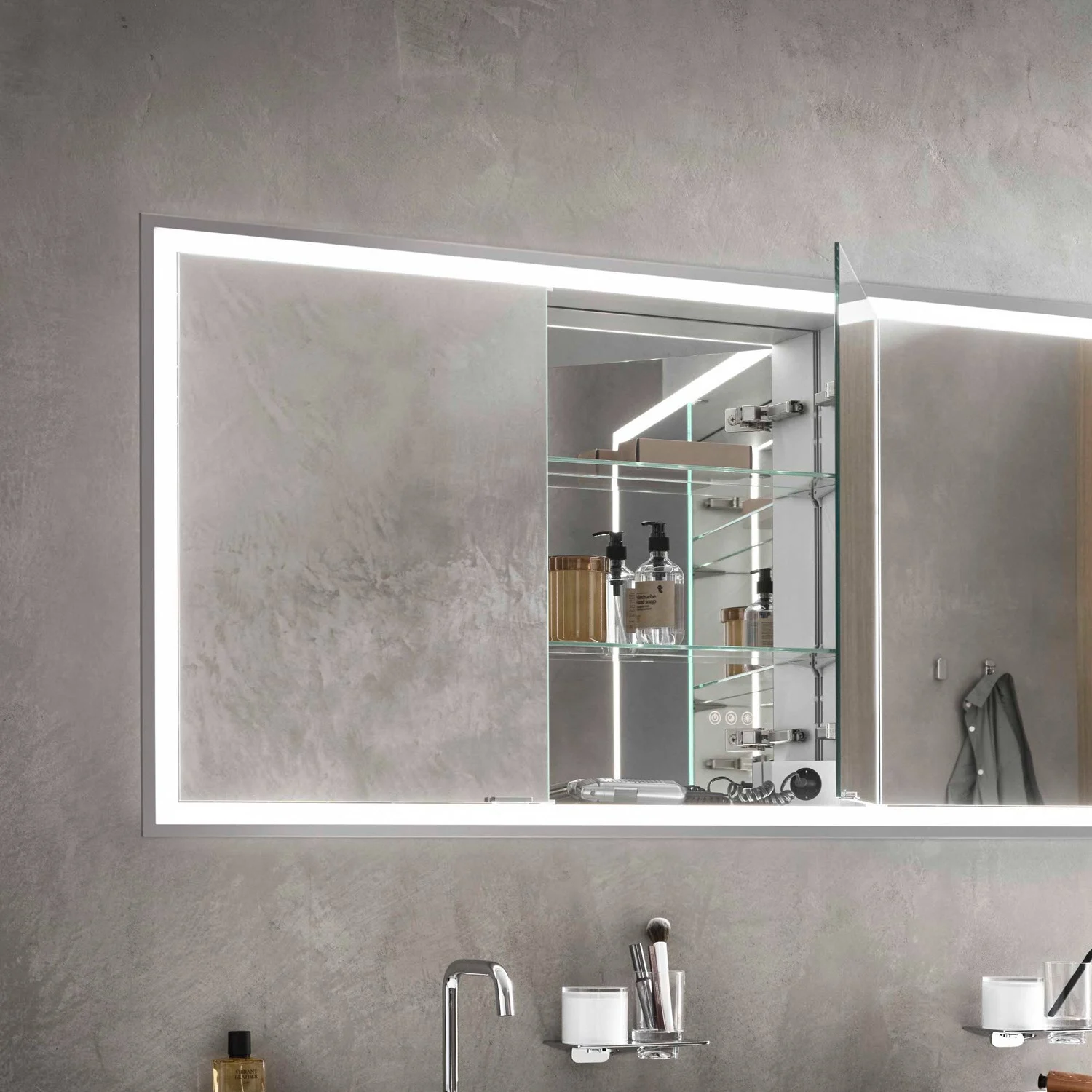 Emco prime Facelift LED-Lichtspiegelschrank 180 cm, 4 Türen, Unterputzmodell Bild 6