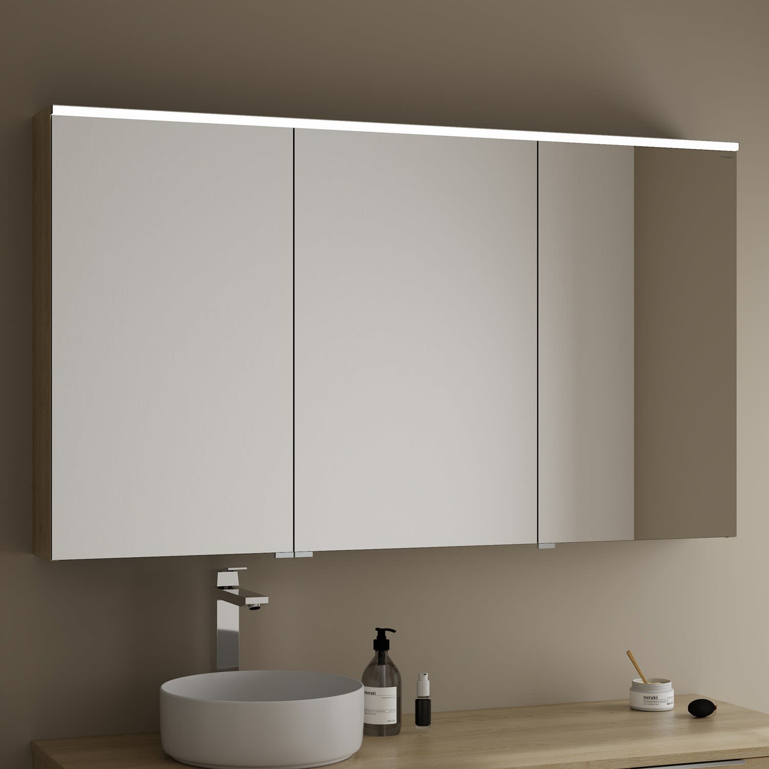 burgbad Eqio Spiegelschrank mit LED-Aufsatzleuchte 140 cm Links, Badmöbel, eiche dekor cashmere (Melamin)