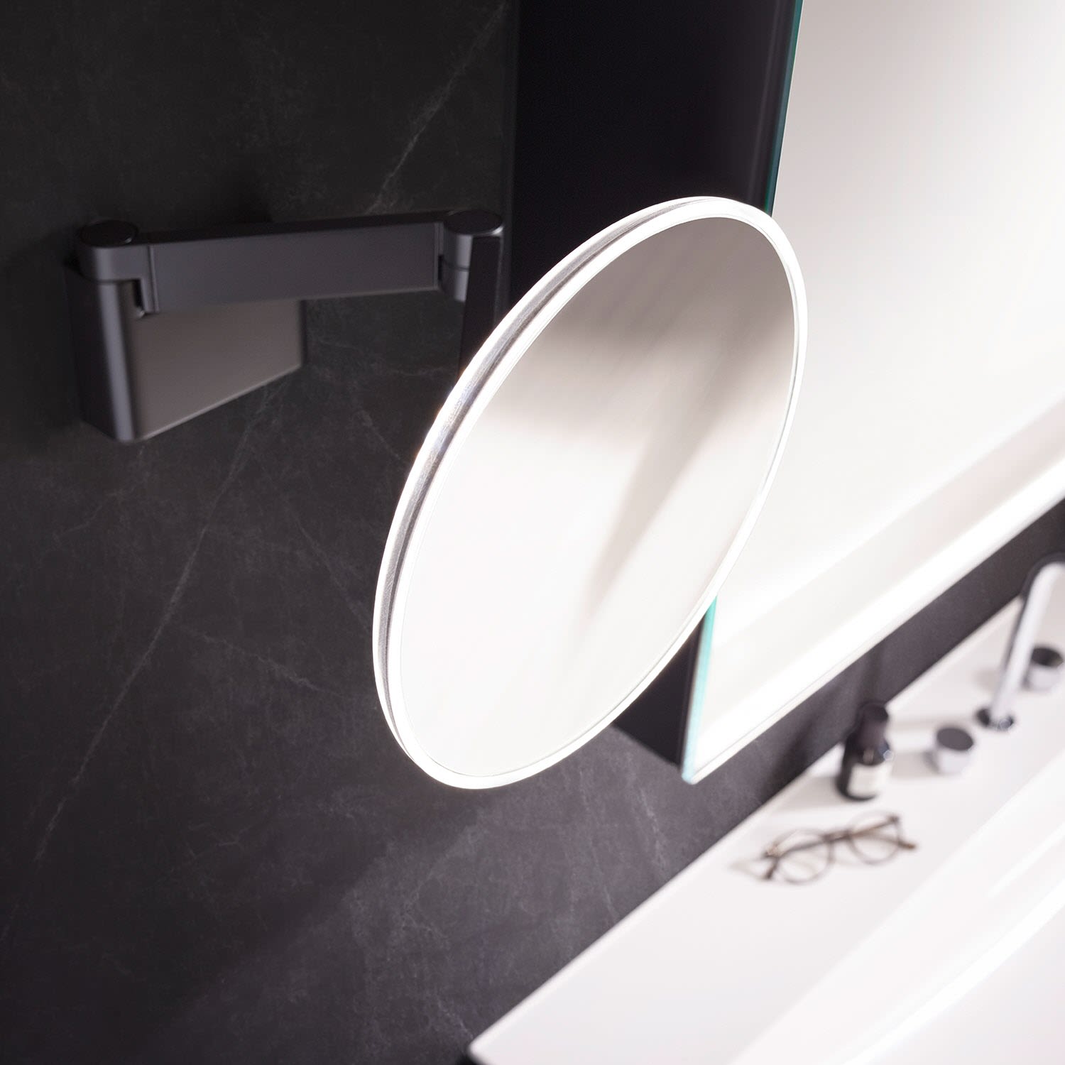 Emco evo LED rasage / Miroirs cosmétiques 109513330 noir, grossissement 5 fois, Ø 209 mm, 2 bras, rond 2