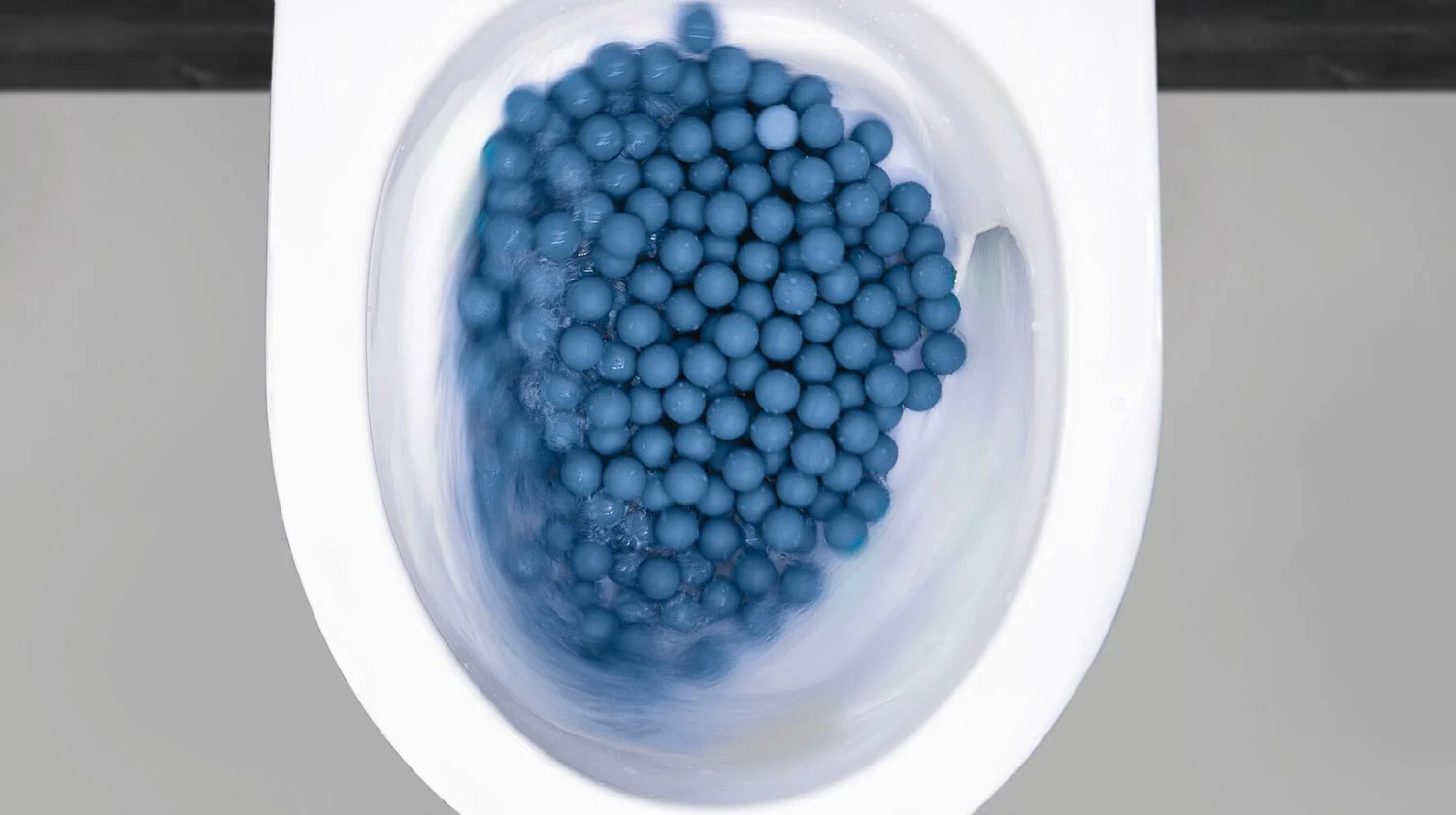 Geberit Acanto Set Wand-WC Tiefspüler, geschlossene Form, TurboFlush, mit WC-Sitz Bild 3