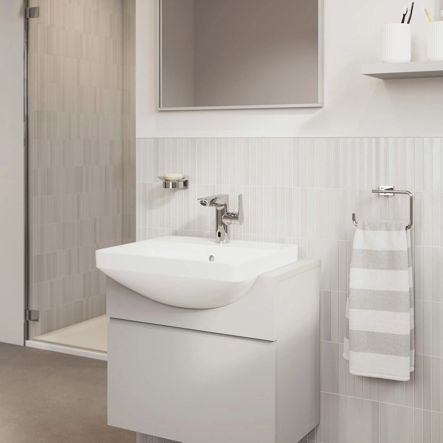 Nowoczesna łazienka z umywalką i baterią, Grohe