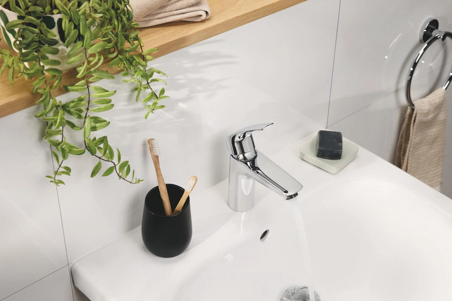 Umywalka z baterią jednouchwytową i akcesoriami, Grohe