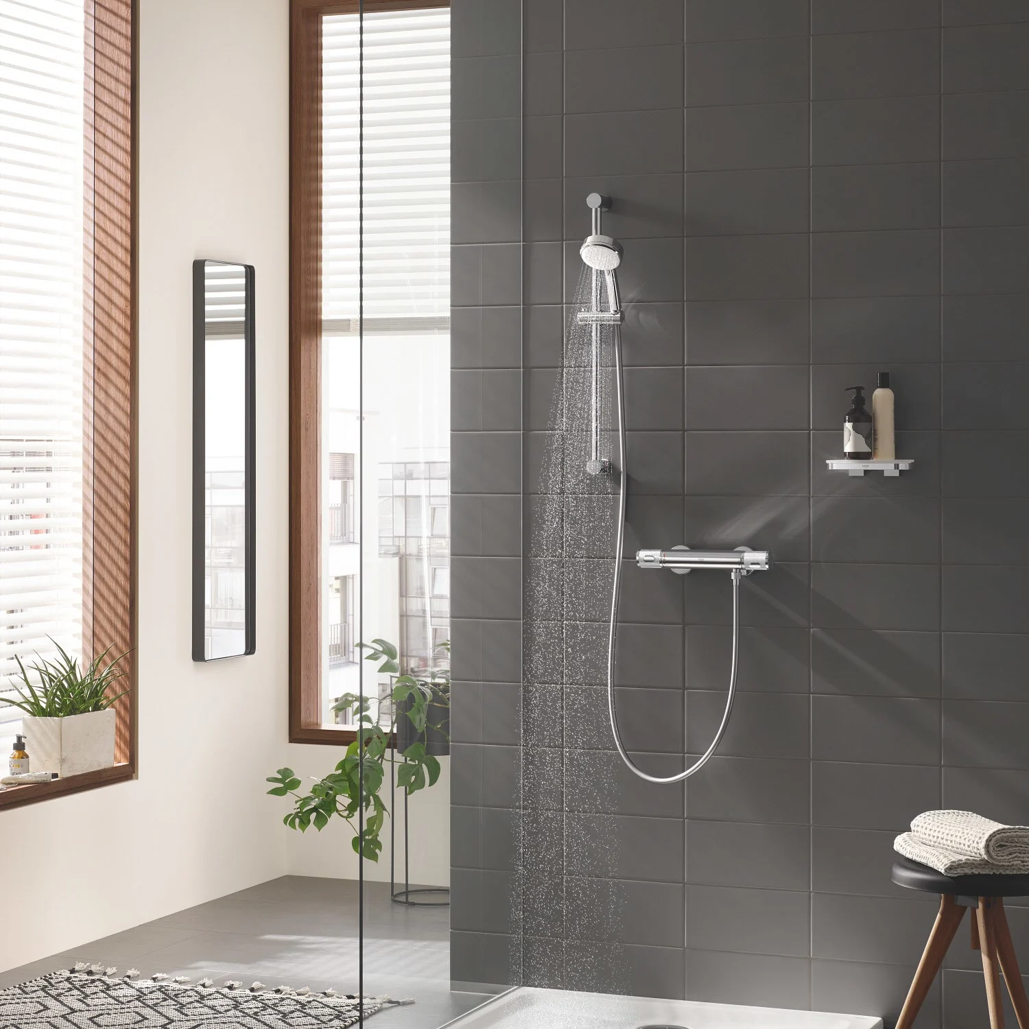 System prysznicowy w nowoczesnej łazience, Grohe