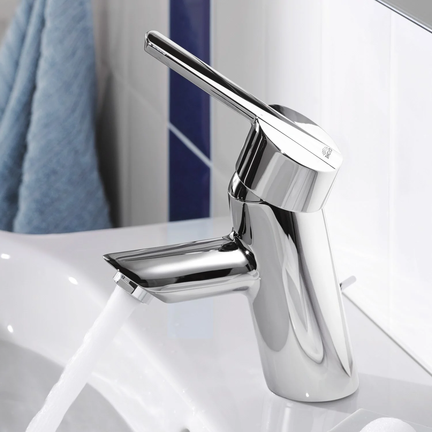 Bateria umywalkowa jednouchwytowa zainstalowana w łazience, Grohe