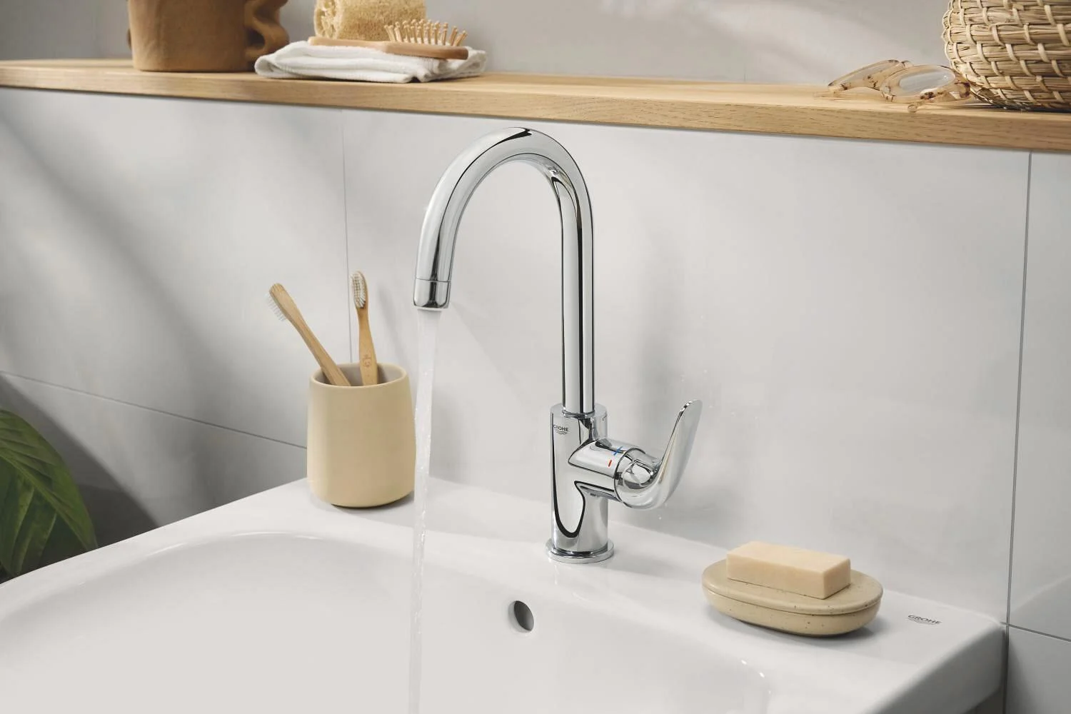 Nowoczesna bateria z bieżącą wodą w łazience, Grohe