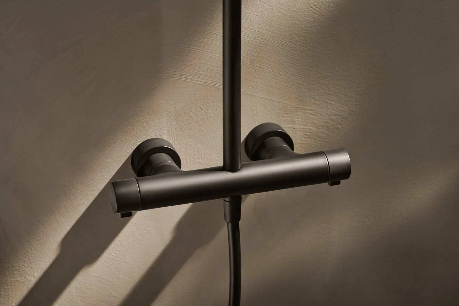 Hansa HANSAAURELIA Duschsystem mit Thermostat-Brausebatterie mit Kopfbrause eckig und Stabhandbrause eckig 1-strahlig Bild 3