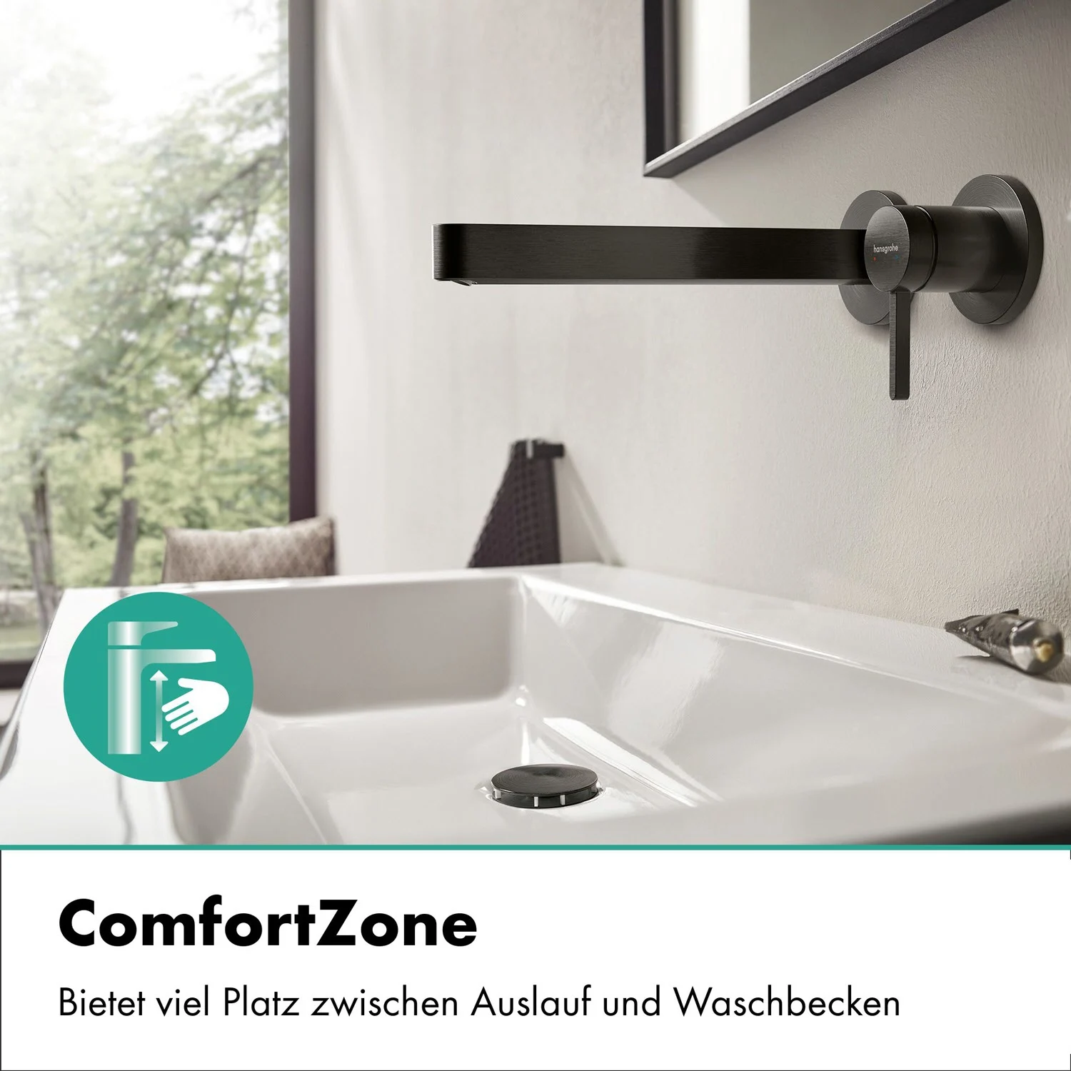 Czarny kran na białej umywalce, hansgrohe