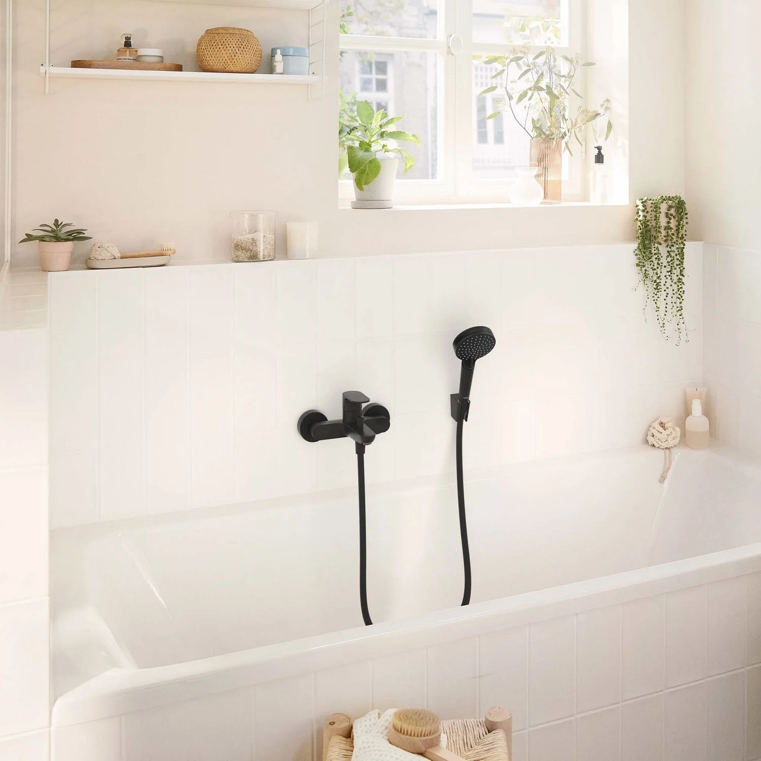 hansgrohe Rebris S Einhebel-Wannenarmatur Aufputz Bild 2