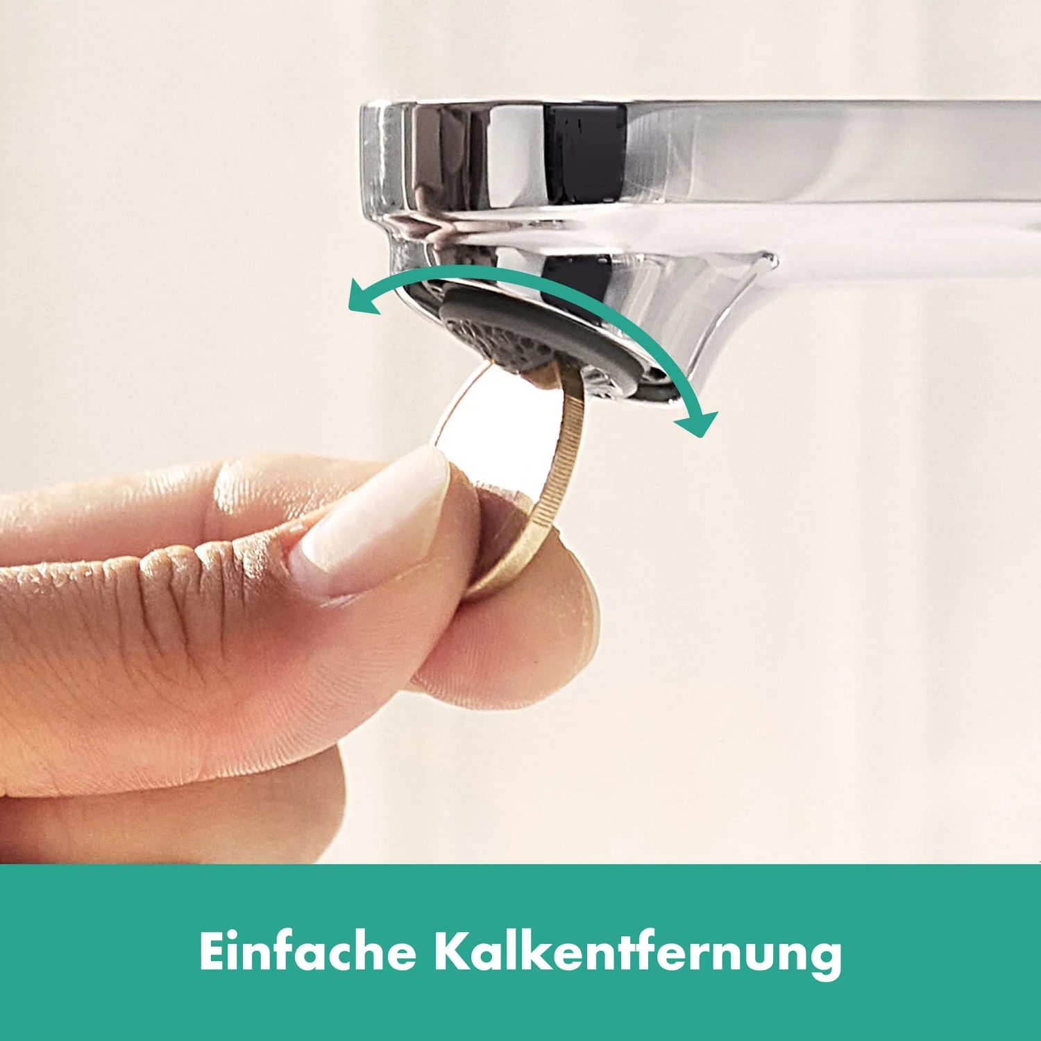 Zbliżenie usuwania kamienia z kranu, hansgrohe