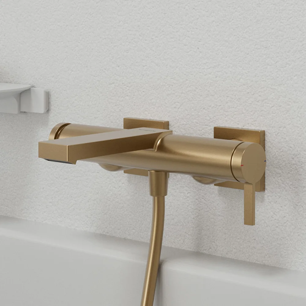Złoty kran wannowy na ścianie bez prysznica ręcznego, hansgrohe