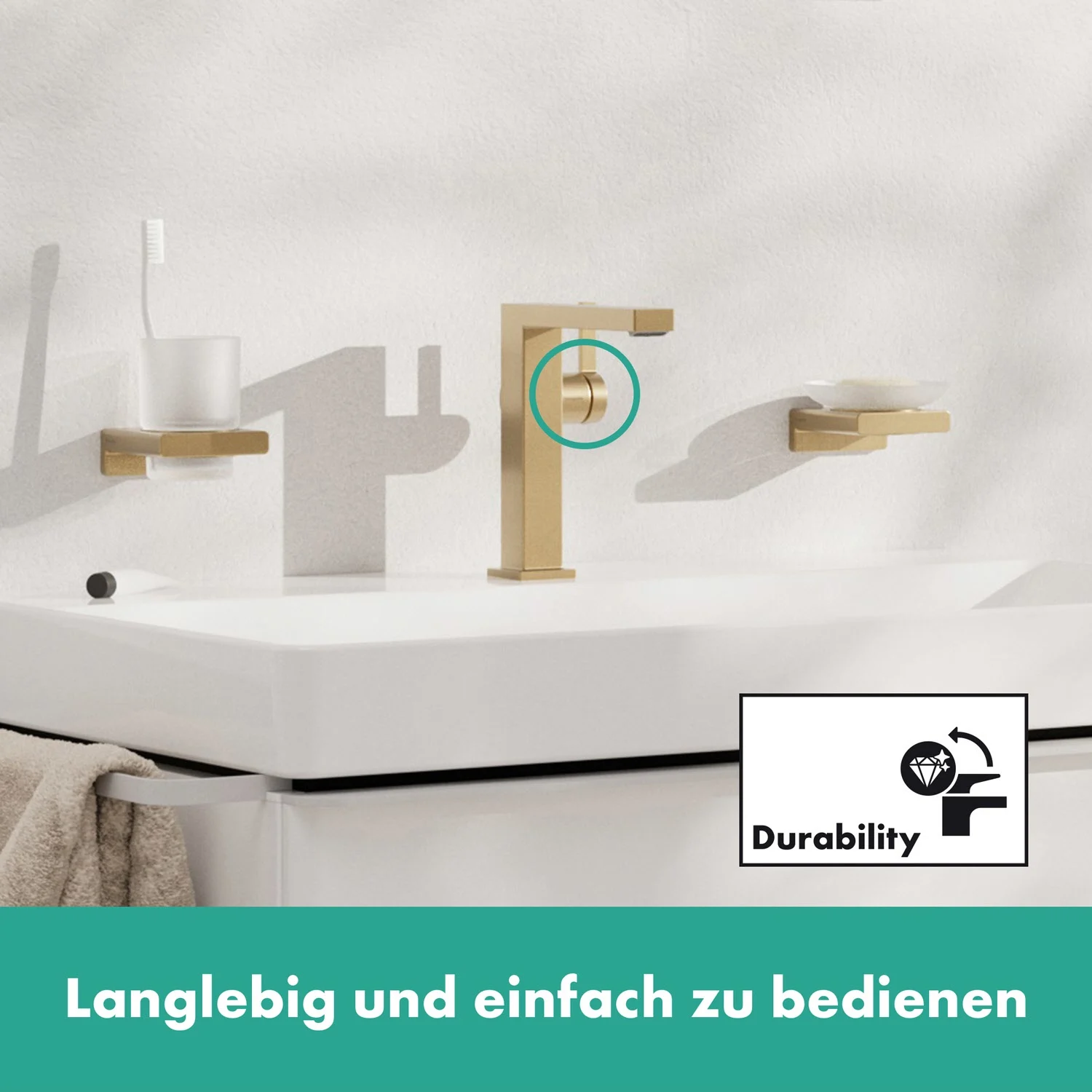 Złota bateria umywalkowa w łazience, hansgrohe