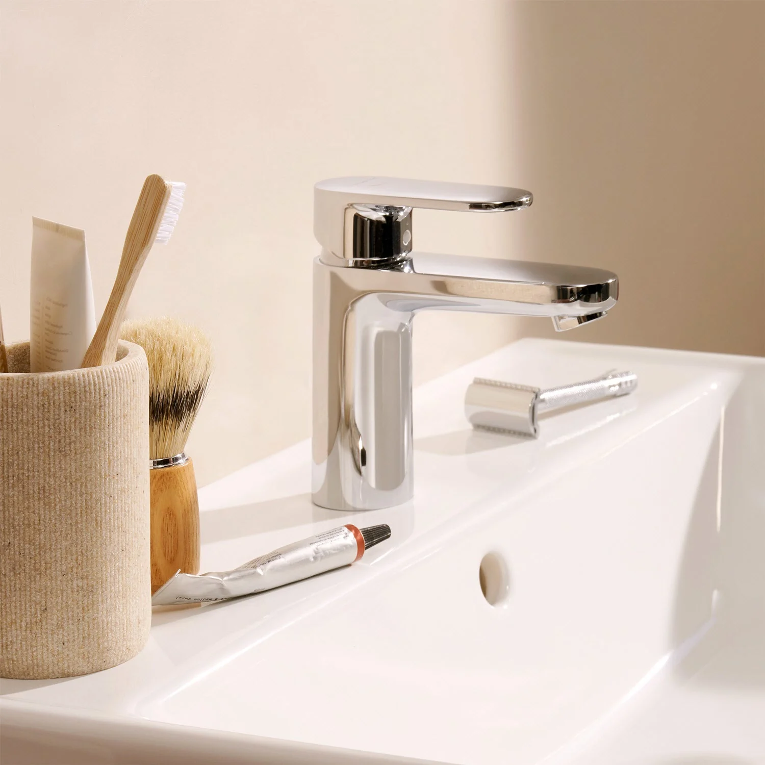 hansgrohe Vernis Blend Einhebel-Waschtischarmatur 100 CoolStart, mit Push-Open Ablaufgarnitur Bild 2