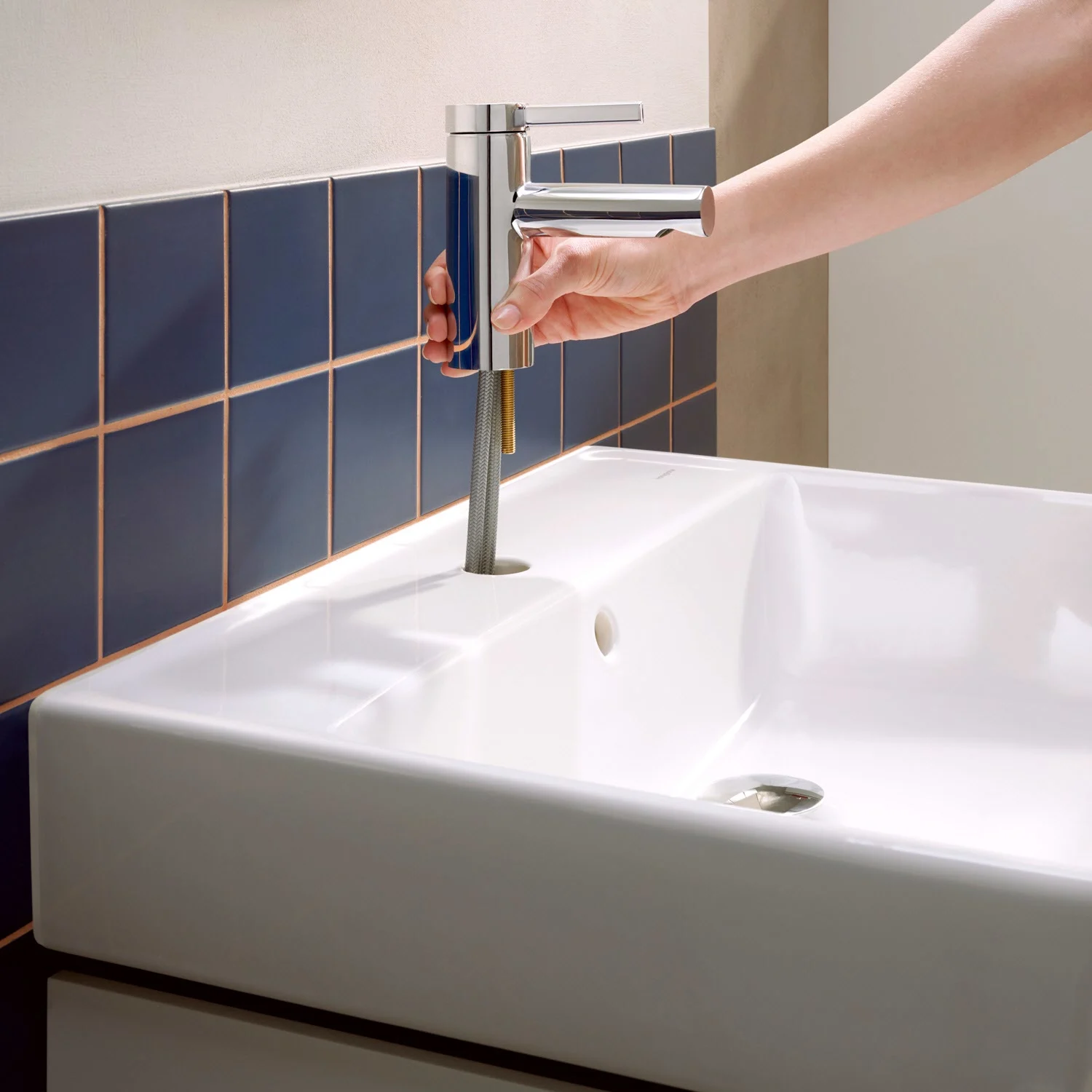 Hansgrohe Zesis S – jednouchwytkowa bateria umywalkowa 70 CoolStart z zestawem odpływowym Push-Open Zdjęcie 2