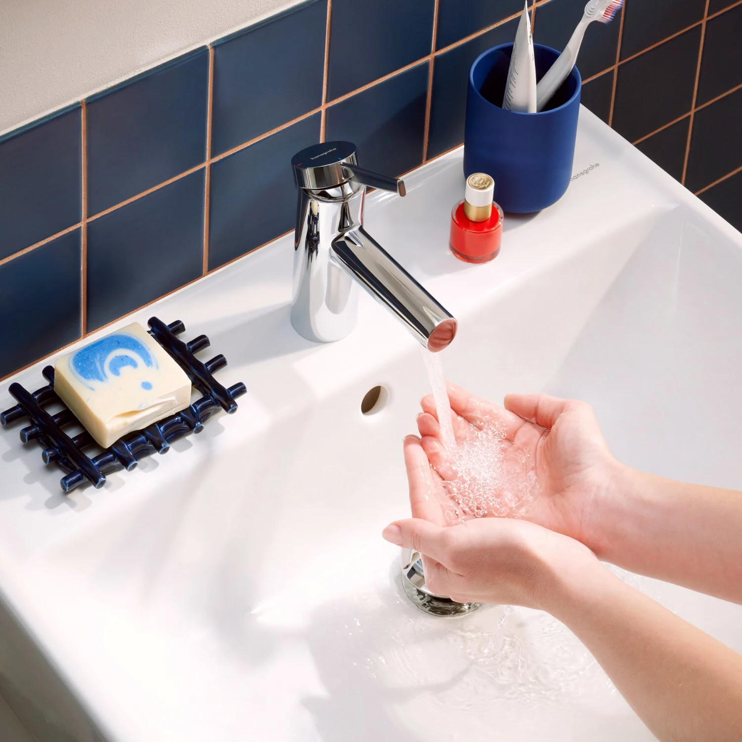 Hansgrohe Zesis S – jednouchwytkowa bateria umywalkowa 70 CoolStart z zestawem odpływowym Push-Open Zdjęcie 3