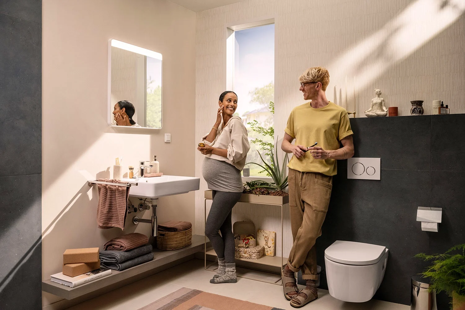 Łazienka z umywalką i toaletą, hansgrohe