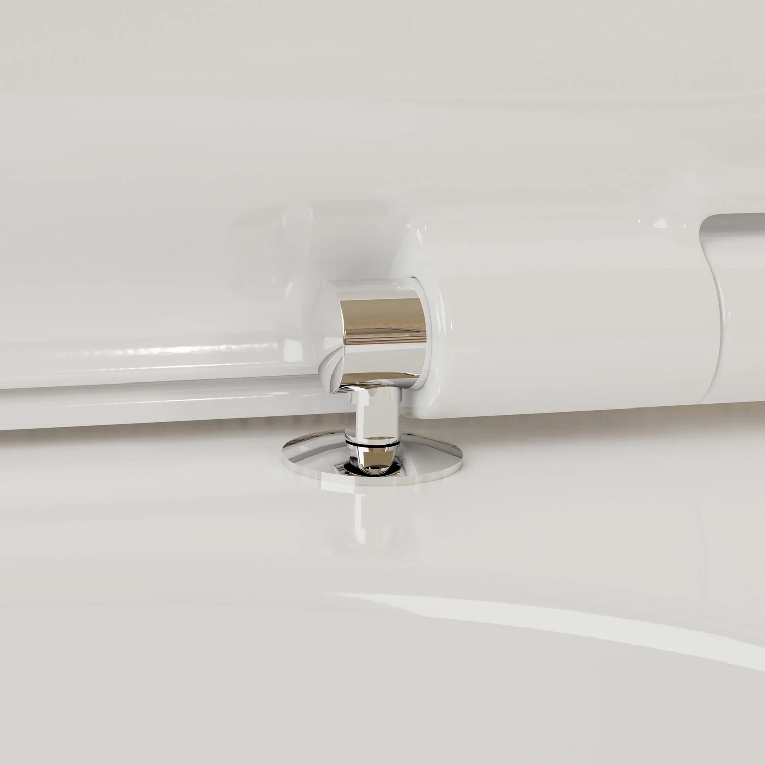 Zbliżenie białej części WC z elementem chromowanym, hansgrohe