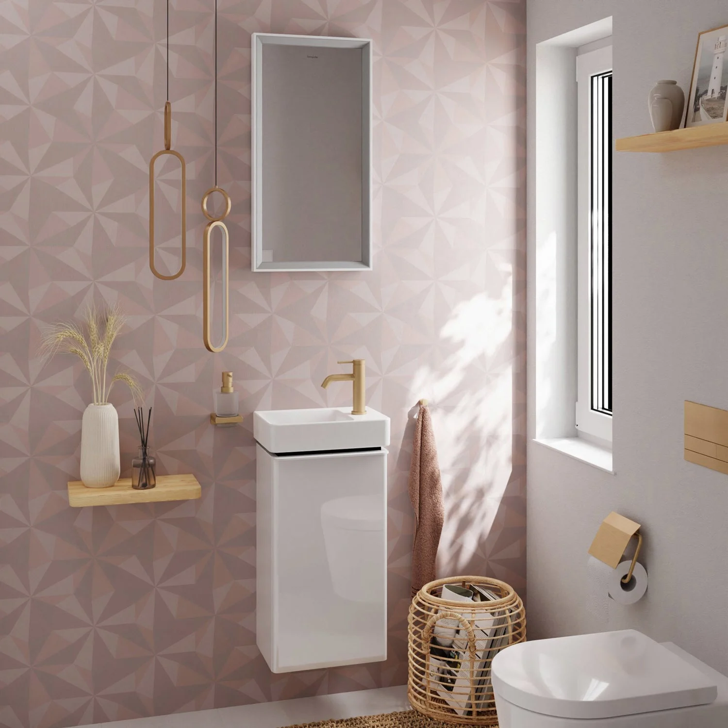 Mała łazienka z nowoczesną umywalką, hansgrohe