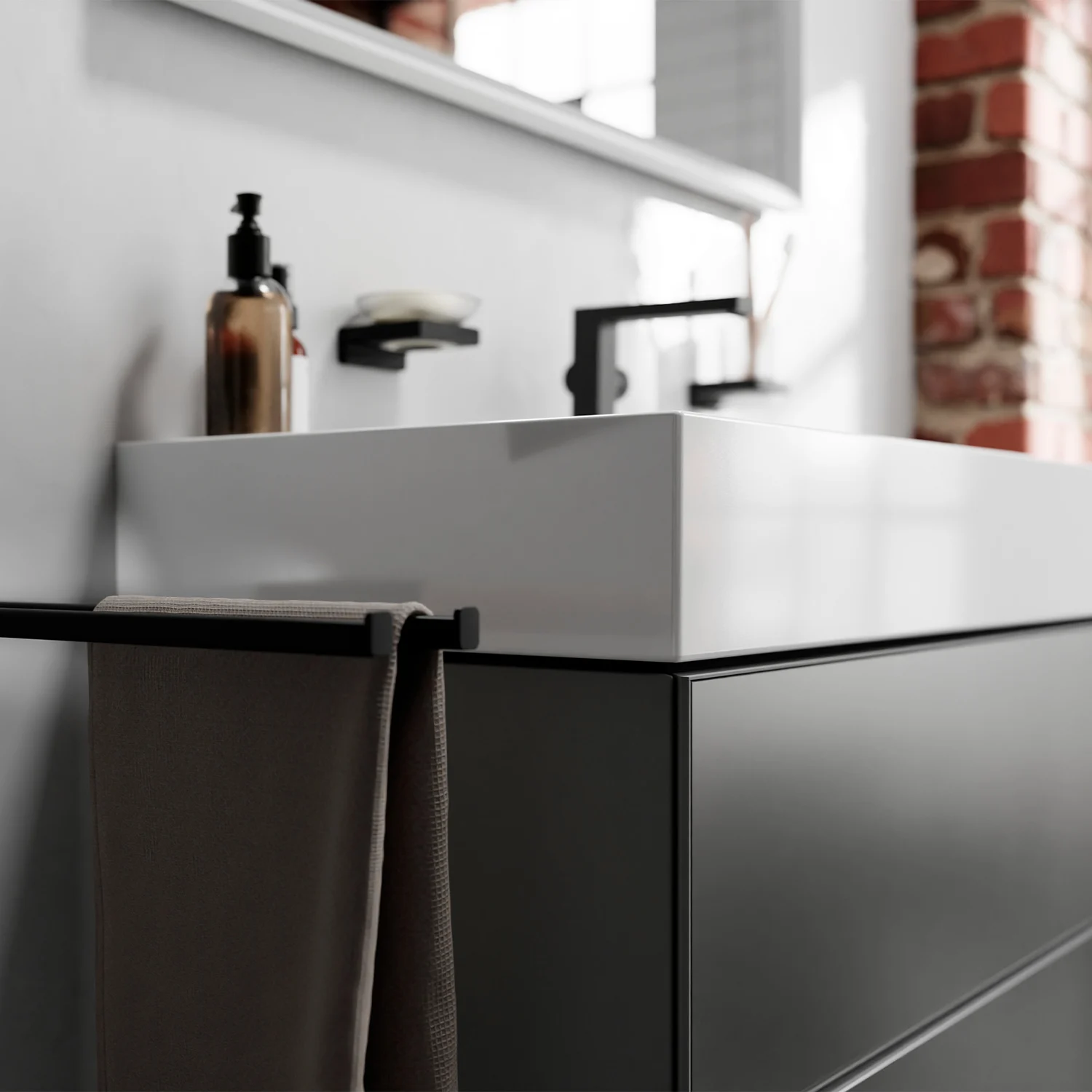 Zbliżenie nowoczesnej umywalki w łazience, hansgrohe