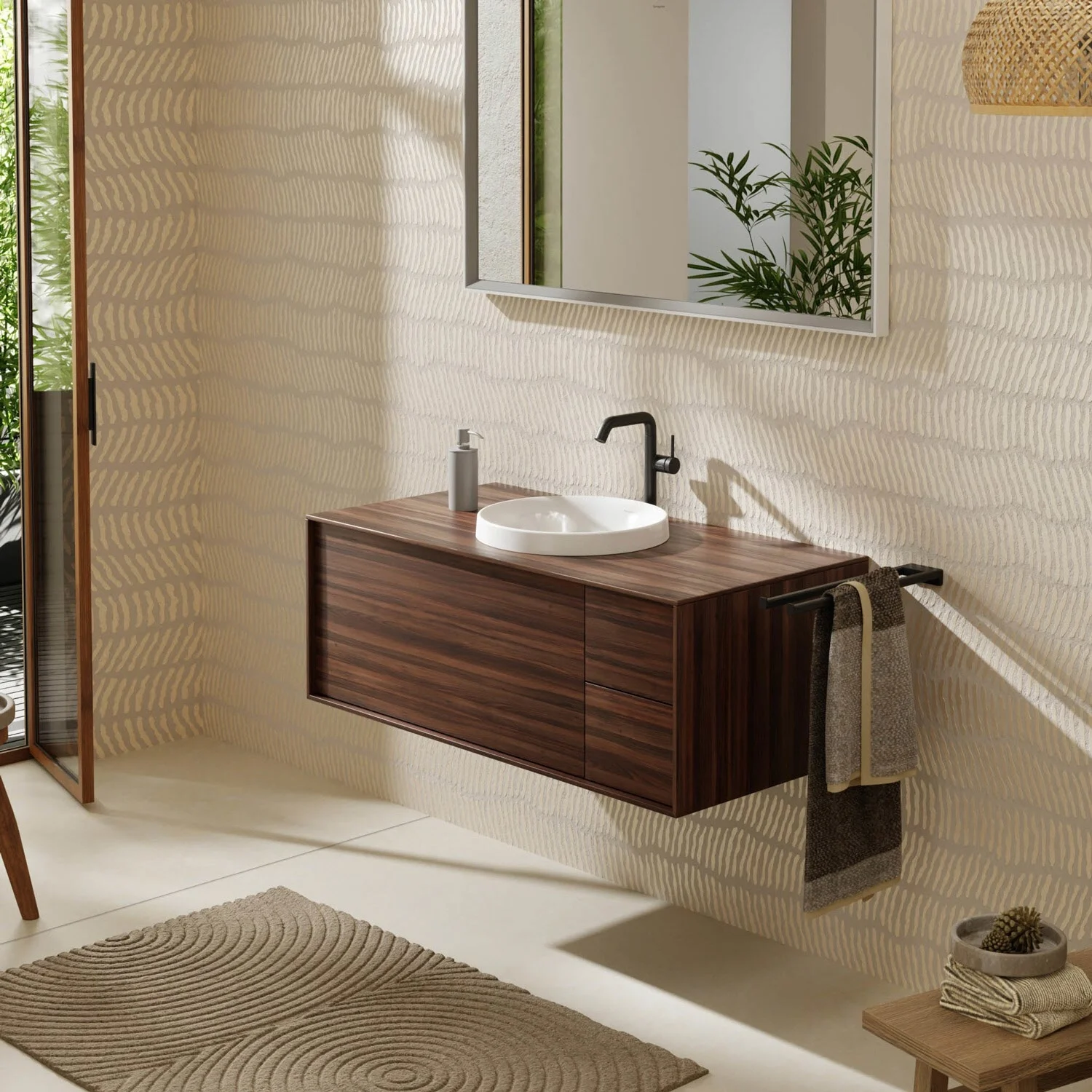 Łazienka z okrągłą umywalką wpuszczaną i drewnianą szafką, hansgrohe