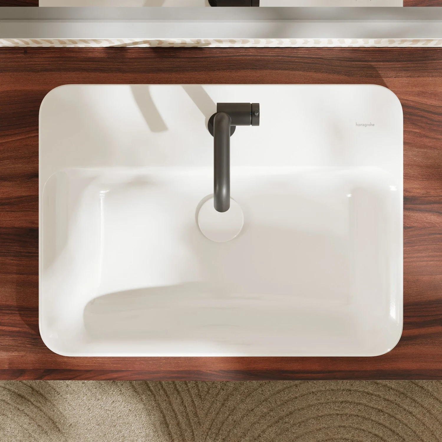 Prostokątna umywalka zintegrowana z drewnianym blatem, hansgrohe