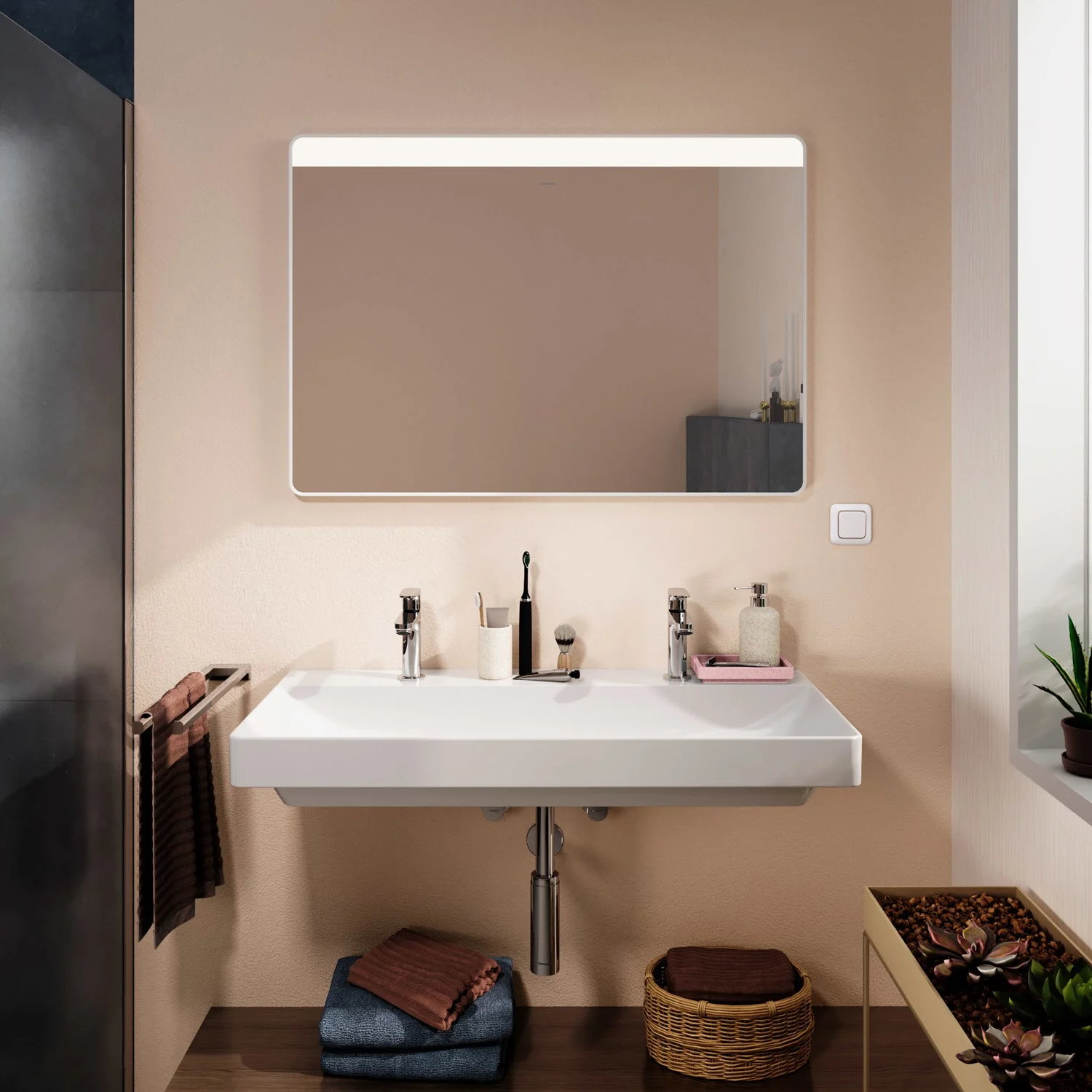 Łazienka z podświetlanym lustrem i umywalką, hansgrohe