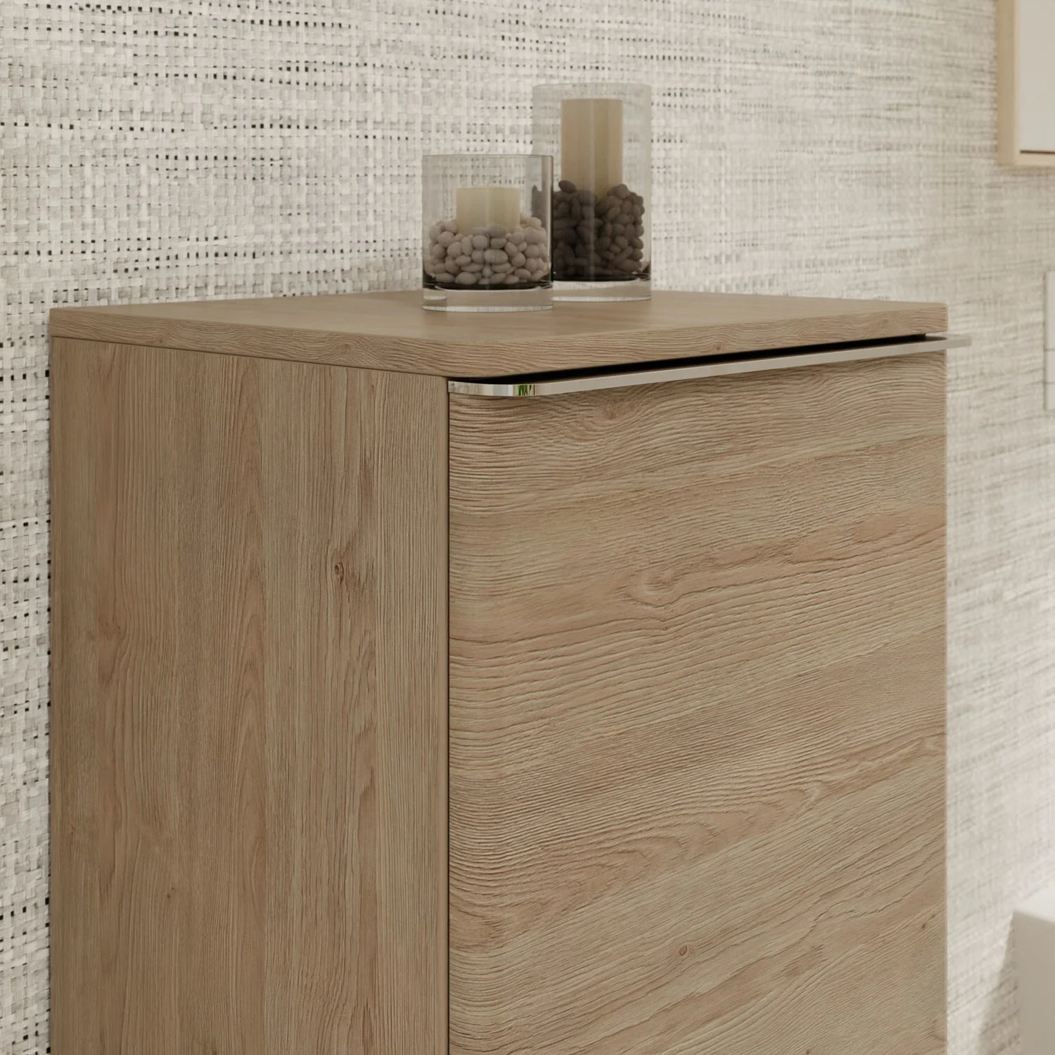 Zbliżenie drewnianej szafki w łazience, hansgrohe